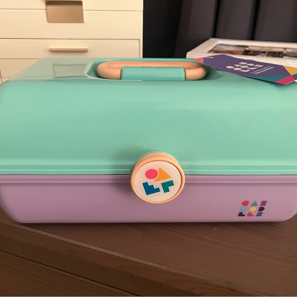 Caboodles On the Go Girl Storage Box